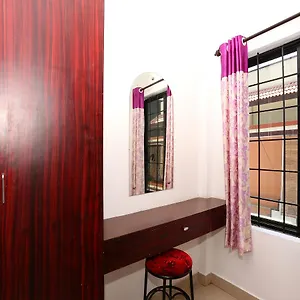 Hotel Oyo 9417 Seaside Residency