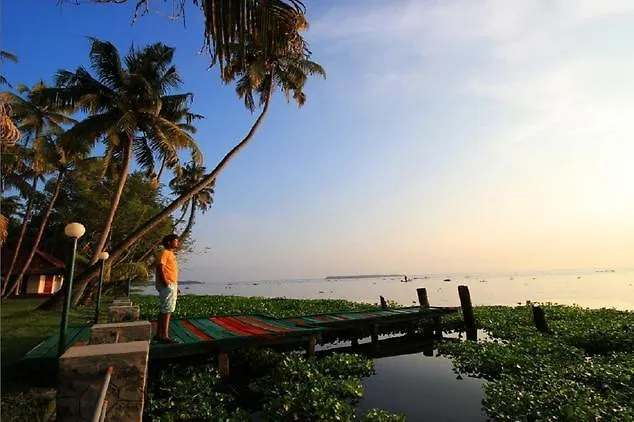 Kovilakam Lakeside Villa Alappuzha Отель типа 