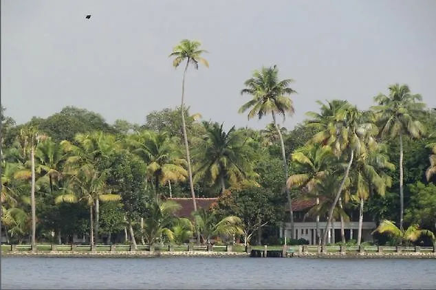 Kovilakam Lakeside Villa Alappuzha Индия